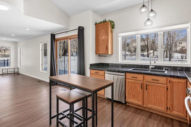 $425,000 | 13575 45th Court Northeast, St. Michael, MN 55376