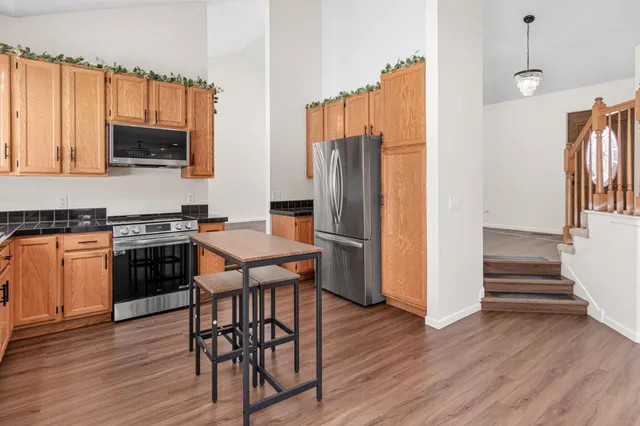 $425,000 | 13575 45th Court Northeast, St. Michael, MN 55376