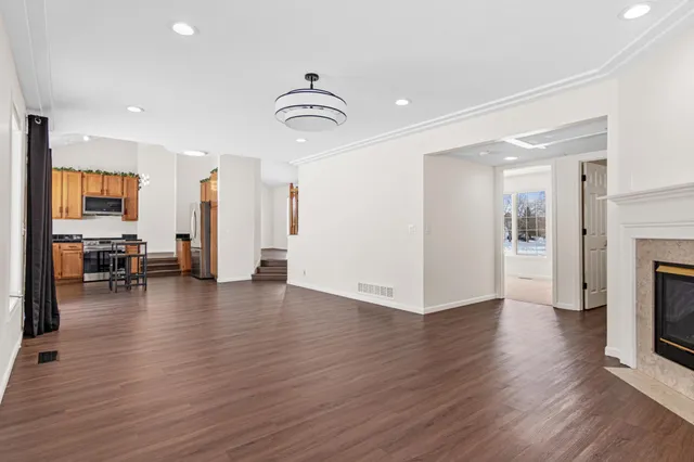 $425,000 | 13575 45th Court Northeast, St. Michael, MN 55376