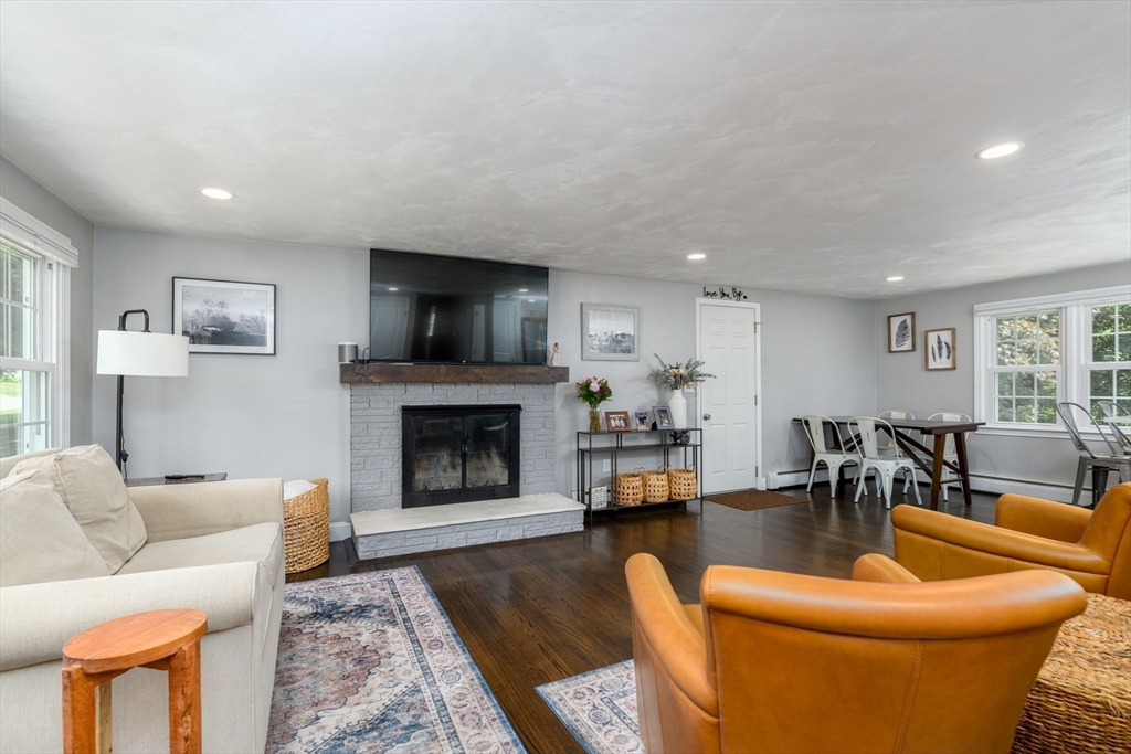 2 Crescent Terrace Ware, MA 01082 - Photo 7 of 29