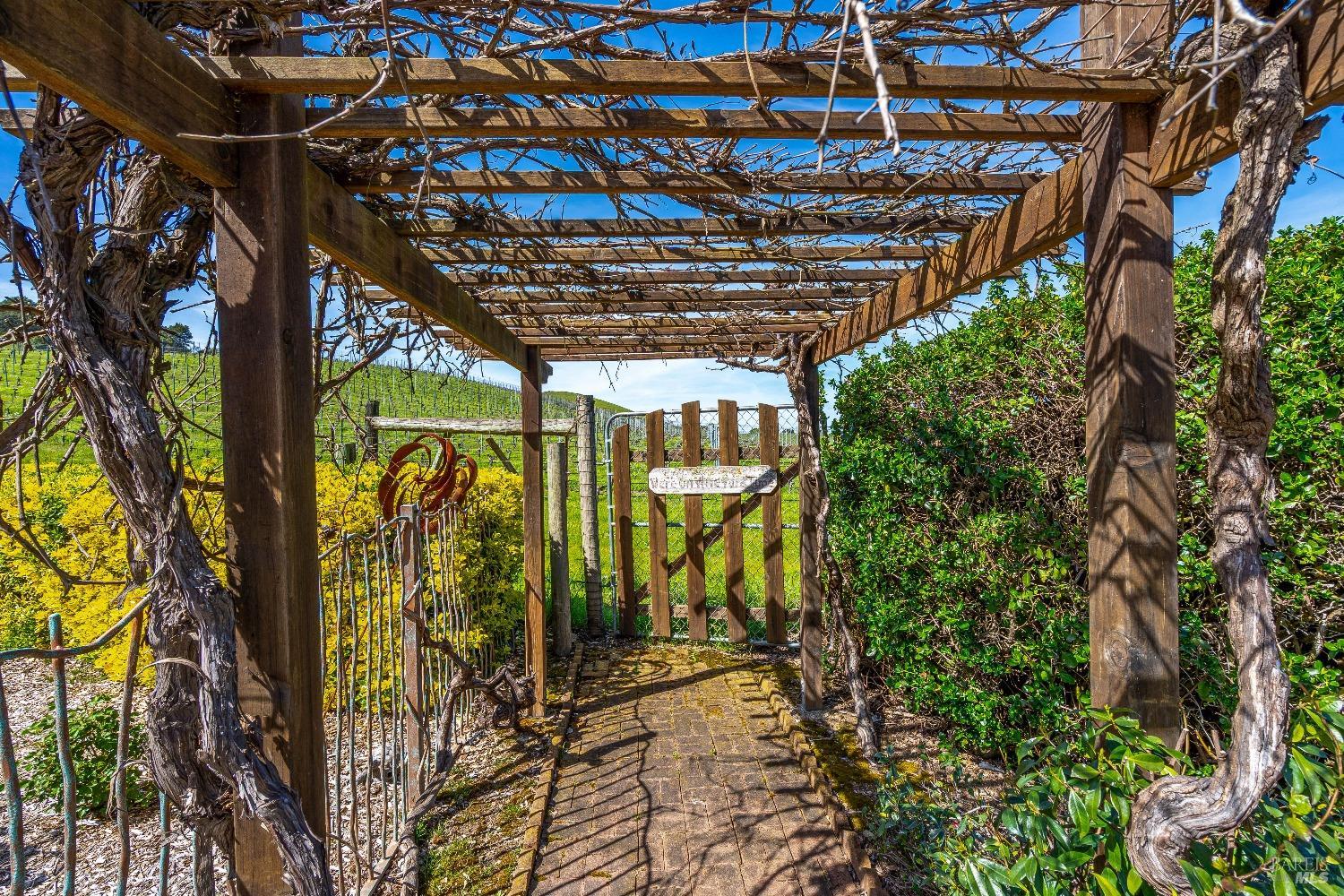 4720 Guenza Road Santa Rosa, CA 95404 - Photo 28 of 94