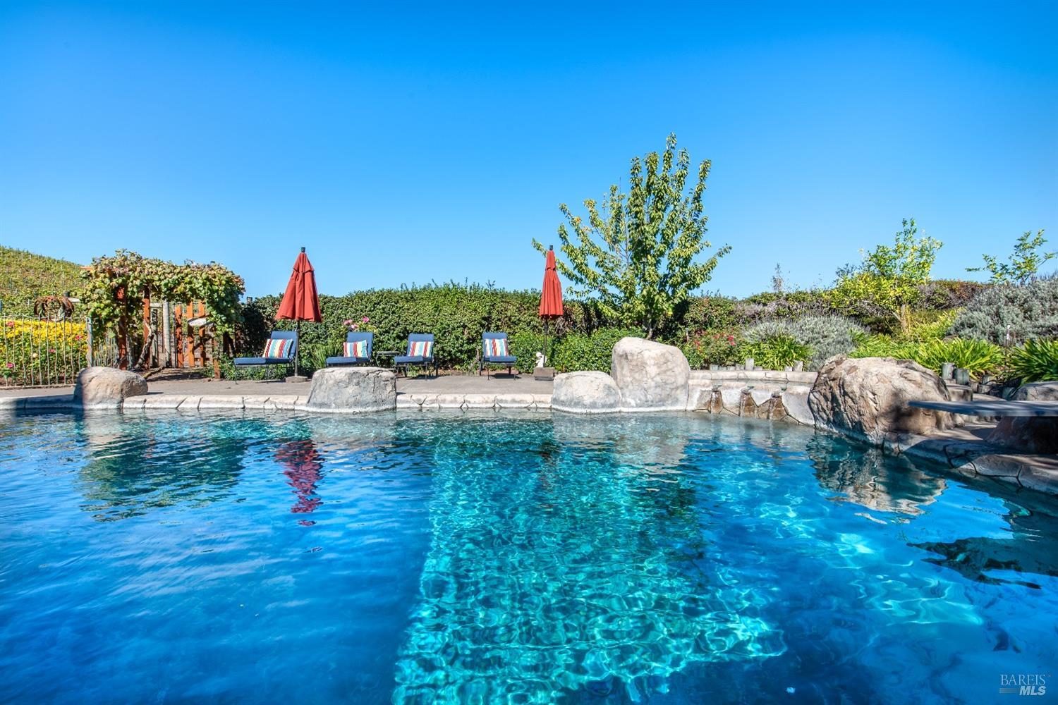 4720 Guenza Road Santa Rosa, CA 95404 - Photo 4 of 94