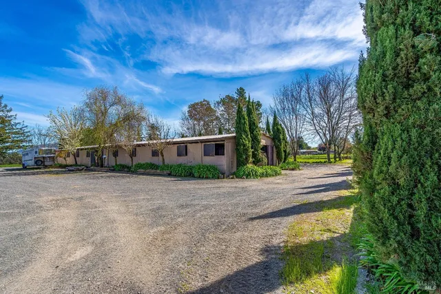 $3,995,000 | 4720 Guenza Road, Santa Rosa, CA 95404