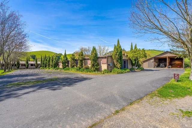$3,995,000 | 4720 Guenza Road, Santa Rosa, CA 95404