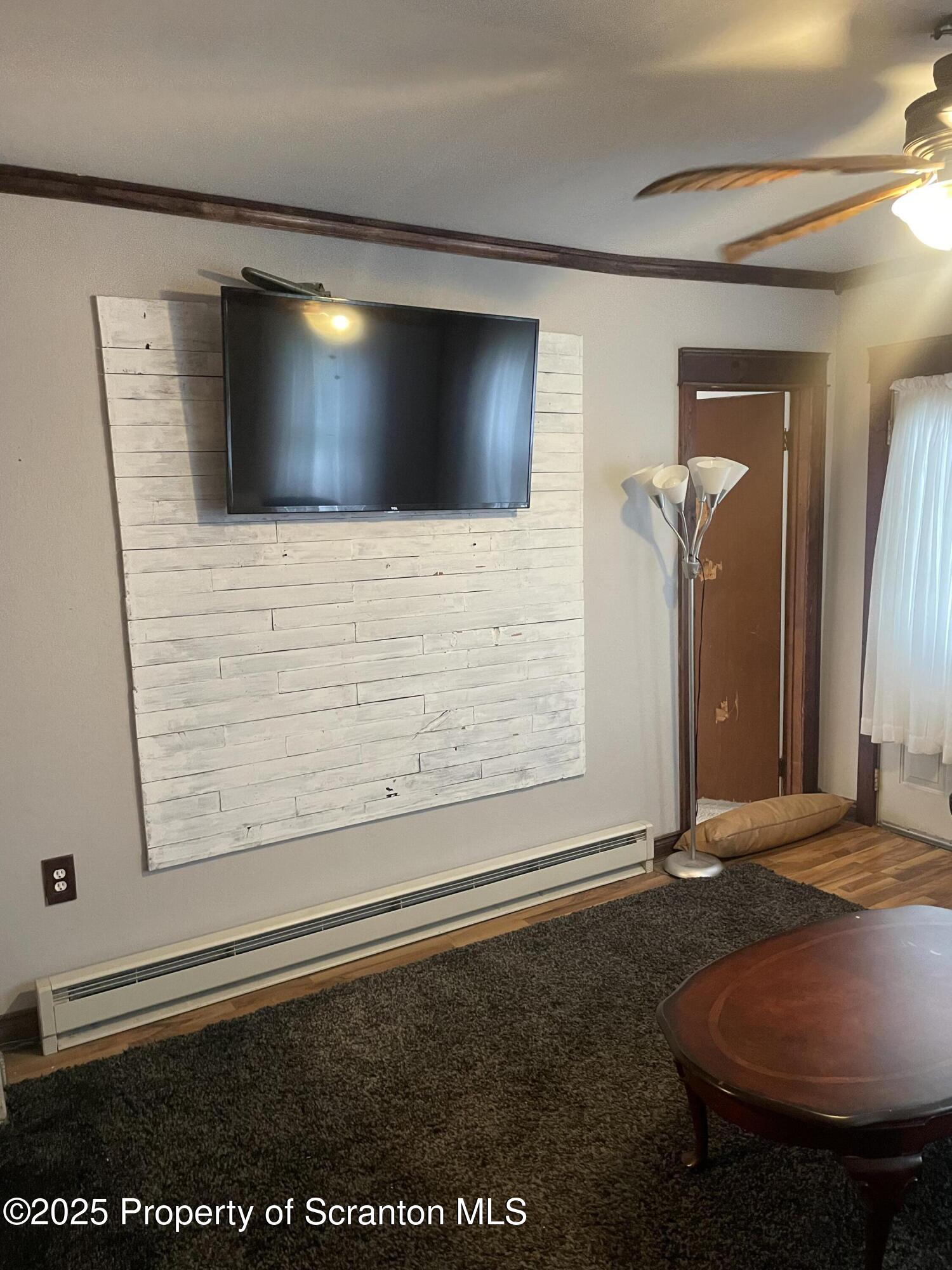 841 Hill Street Archbald, PA 18403 - Photo 7 of 22 a view of a living room