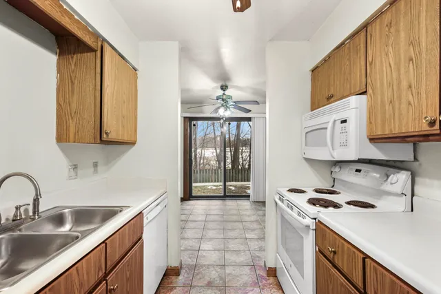 $182,500 | 6717 Park Edge Drive, Unit A, Madison, WI 53719