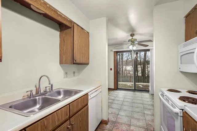 $182,500 | 6717 Park Edge Drive, Unit A, Madison, WI 53719