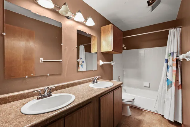 $182,500 | 6717 Park Edge Drive, Unit A, Madison, WI 53719