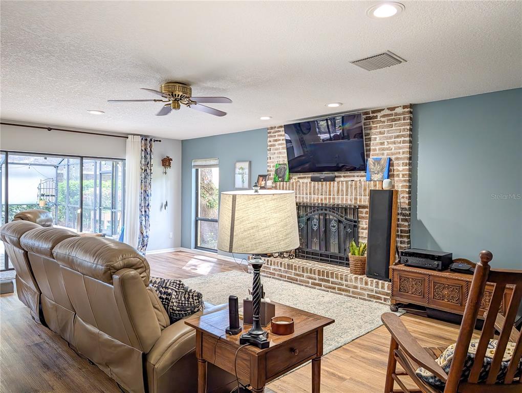 1711 Magdalene Manor Drive Tampa, FL 33613 - Photo 20 of 42
