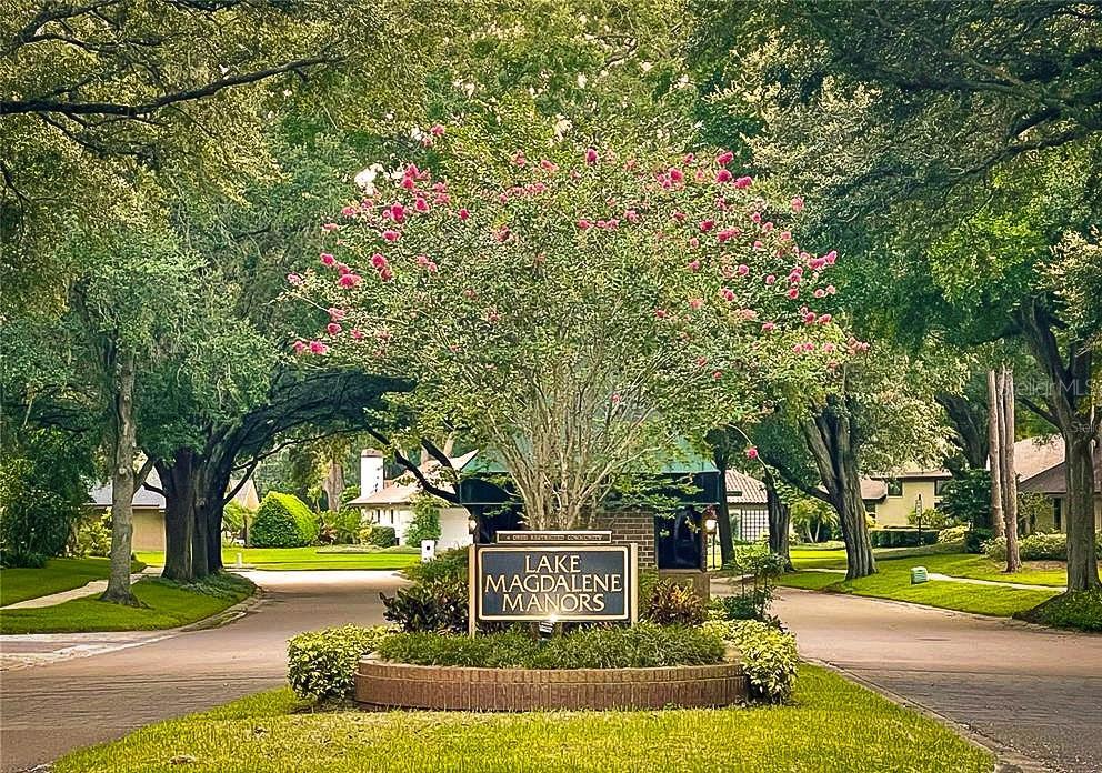 1711 Magdalene Manor Drive Tampa, FL 33613 - Photo 2 of 42