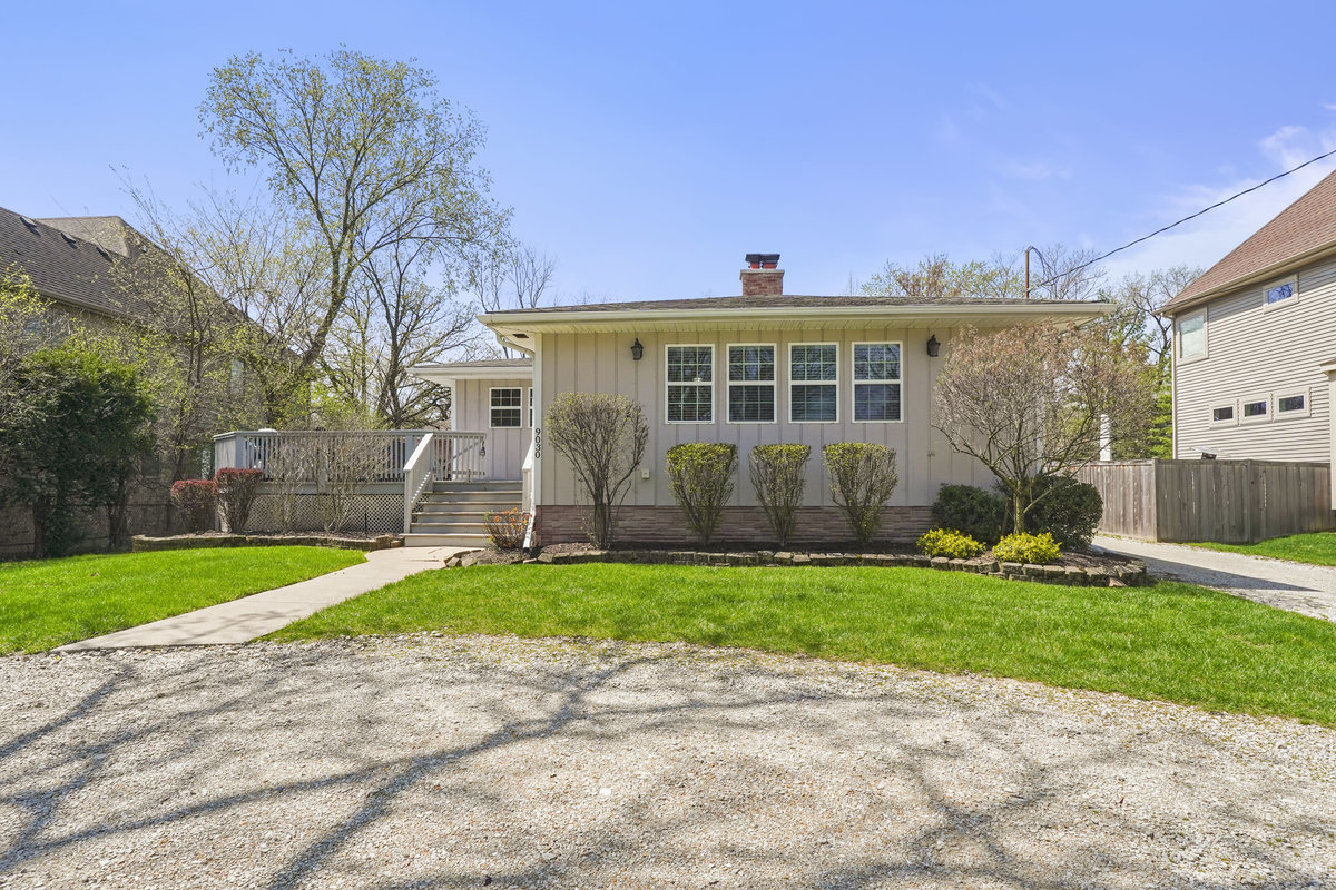 9030 Skyline Drive, Burr Ridge, IL 60527 Compass