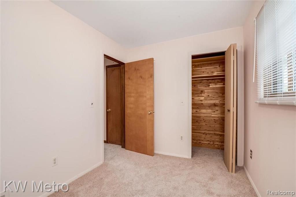 6574 North Gulley Road Dearborn Heights, MI 48127 - Photo 8 of 22