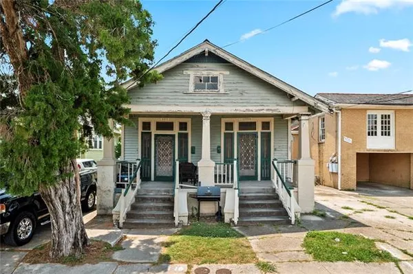 $1,200 | 2309 Leonidas Street, New Orleans, LA 70118