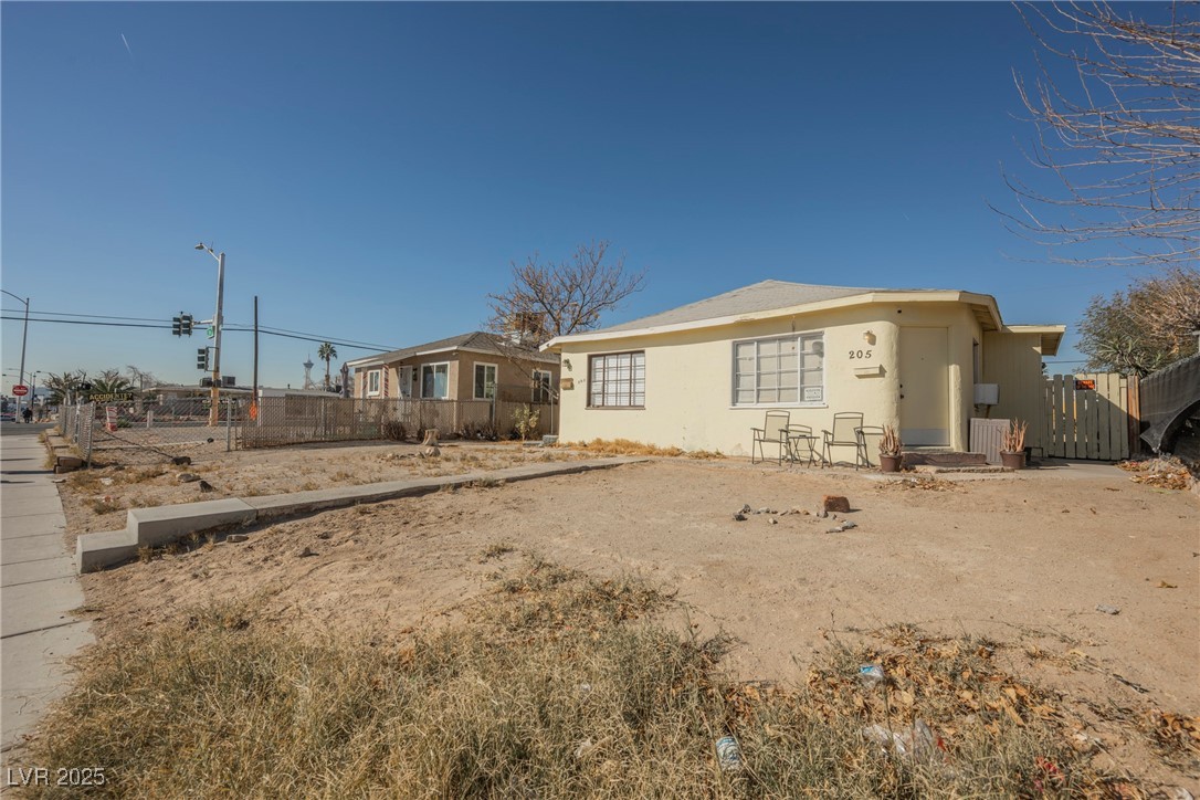 203 North 13th Street, Unit 1 Las Vegas, NV 89101 - Photo 5 of 34