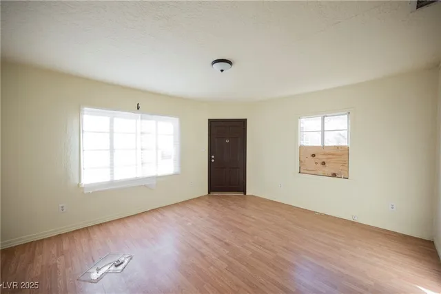 $1,125 | 203 North 13th Street, Unit 1, Las Vegas, NV 89101