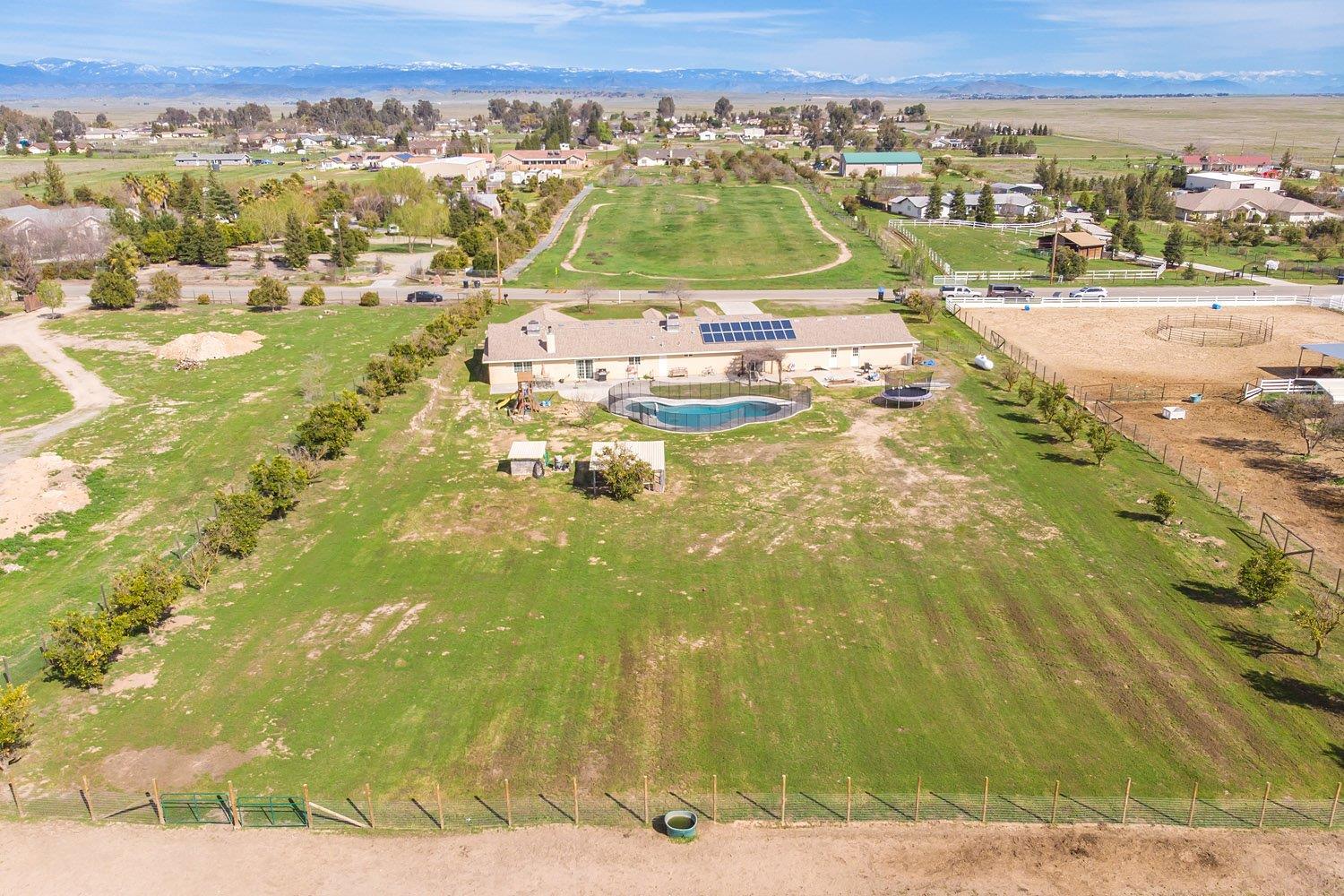 16138 Paula Road Madera, CA 93636 - Photo 17 of 29 Gallery Image 17