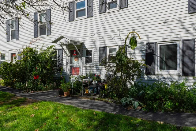 $999,500 | 1 Depot Street, Hartford, VT 05088