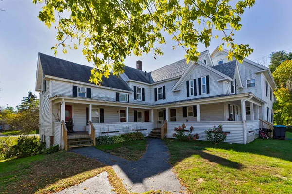 $999,500 | 1 Depot Street, Wilder, VT 05088