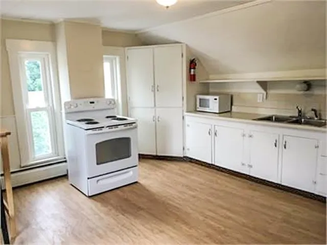 $999,500 | 1 Depot Street, Hartford, VT 05088