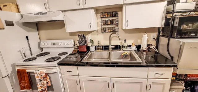 $999,500 | 1 Depot Street, Hartford, VT 05088