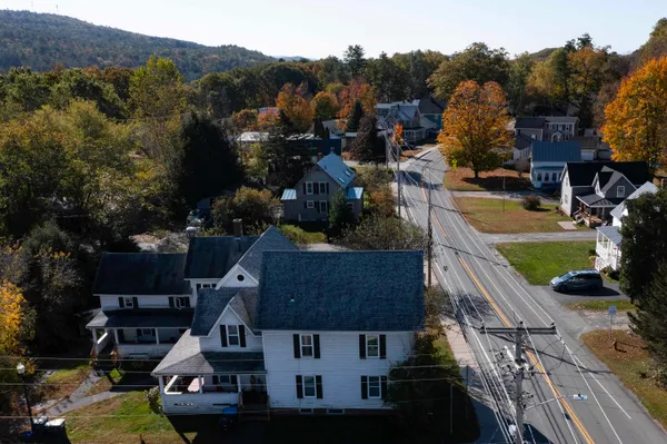 $999,500 | 1 Depot Street, Wilder, VT 05088