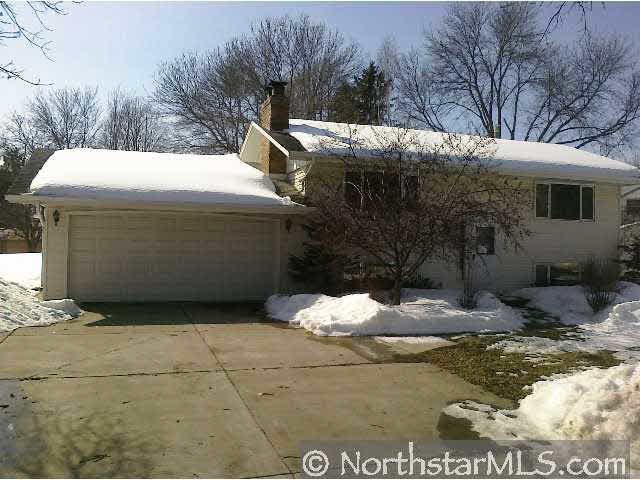 492 Rolls Road New Brighton, MN 55112 - Photo 1 of 9 Gallery Image 1