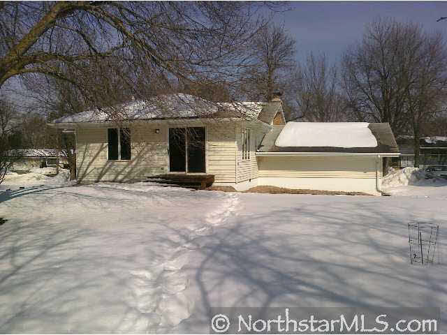 492 Rolls Road New Brighton, MN 55112 - Photo 2 of 9 Gallery Image 2