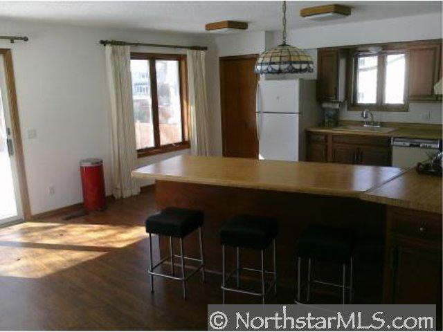 492 Rolls Road New Brighton, MN 55112 - Photo 3 of 9 Gallery Image 3