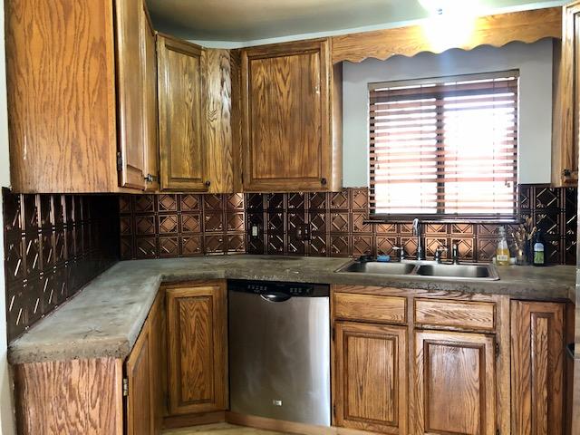 29 Nob Hill Road Whitethorn, CA 95589 - Photo 11 of 42
