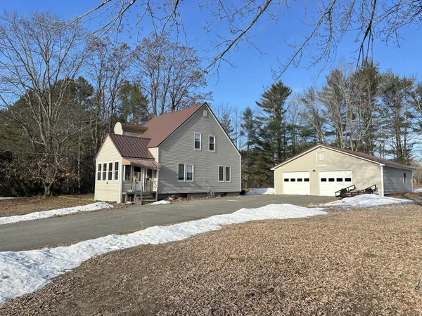 $107,000 | 12 Fisher Avenue, Brownville, ME 04414