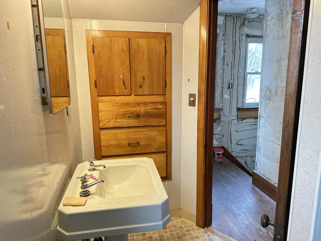 $124,900 | 12 Fisher Avenue, Brownville, ME 04414