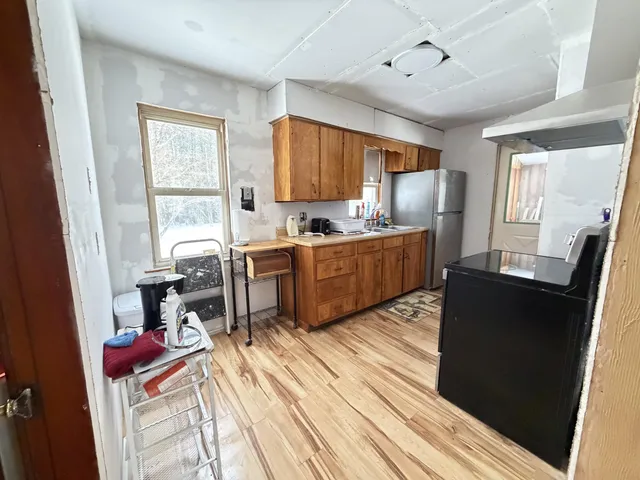 $124,900 | 12 Fisher Avenue, Brownville, ME 04414