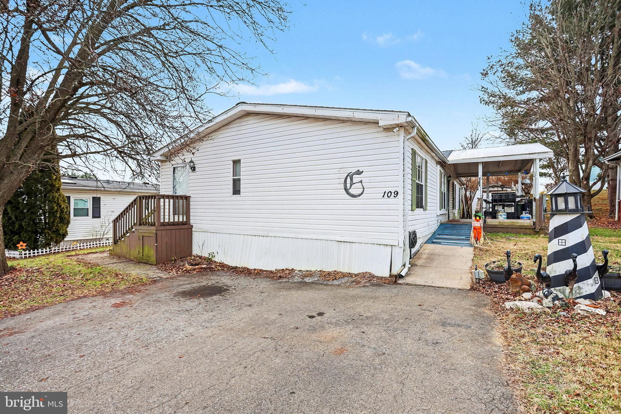 109 Pheasant Ridge Circle Lancaster, PA 17603 - Photo 2 of 27