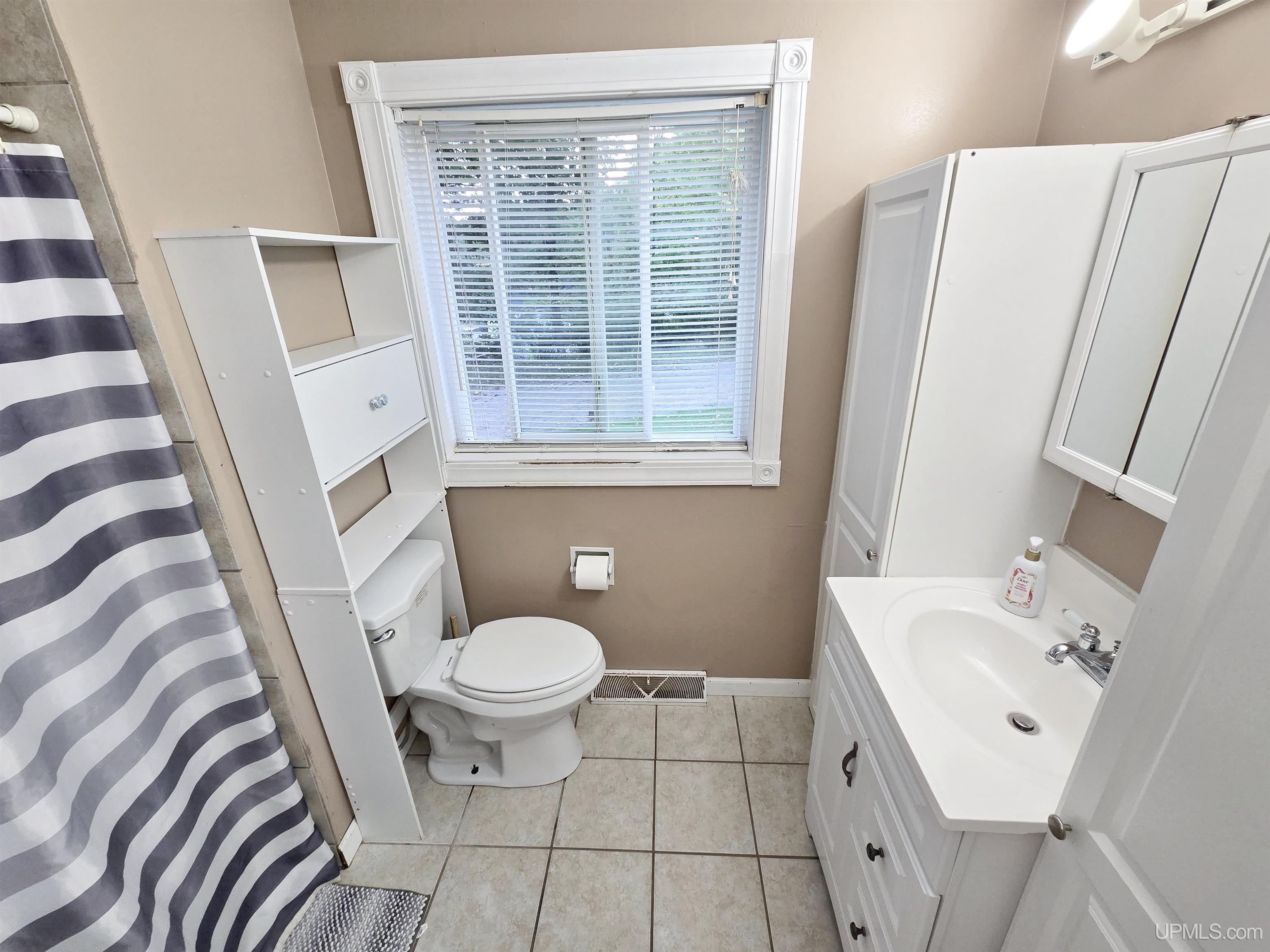 659 Roosevelt Road Niagara, WI 54151 - Photo 28 of 40