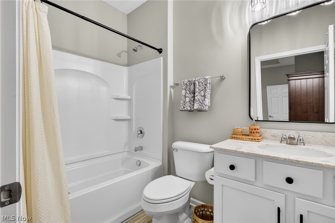 9264 Sharrott Road, Unit 804 Youngstown, OH 44514 - Photo 17 of 30