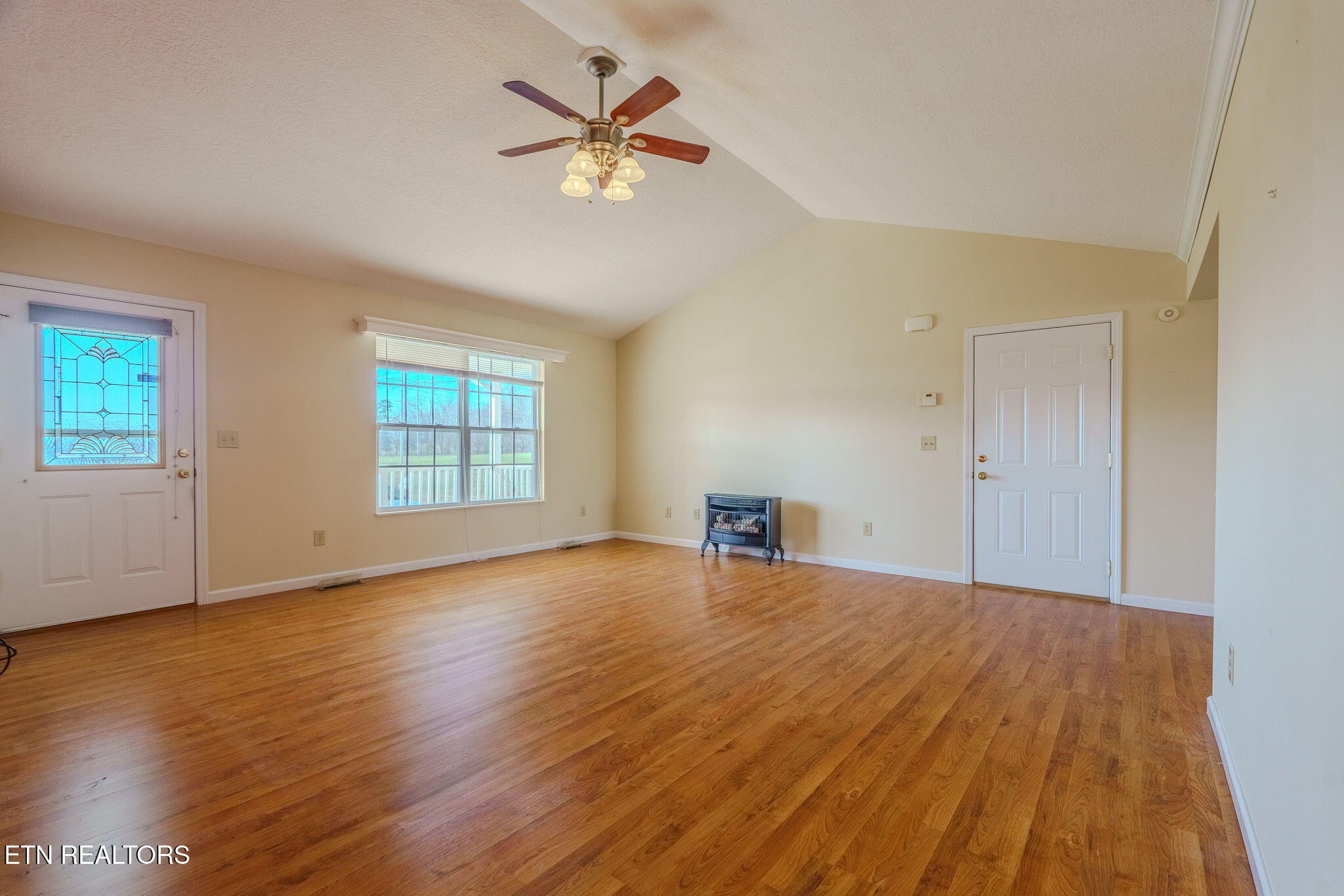 2008 Bessie Slaton Road Dandridge, TN 37725 - Photo 5 of 37 Gallery Image 5