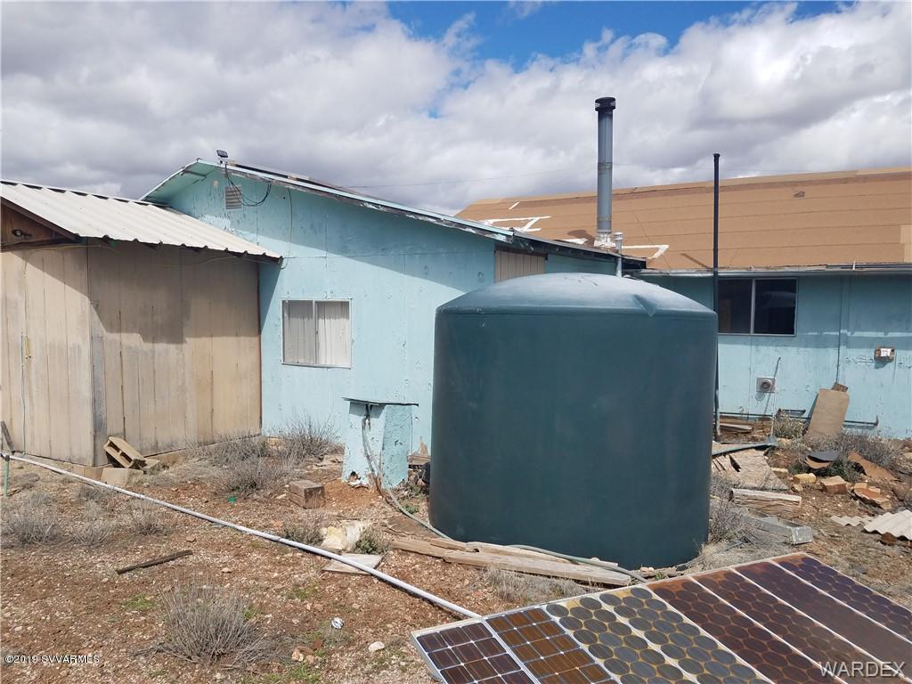 507 Pumphouse Road Seligman, AZ 86337 - Photo 4 of 56 7