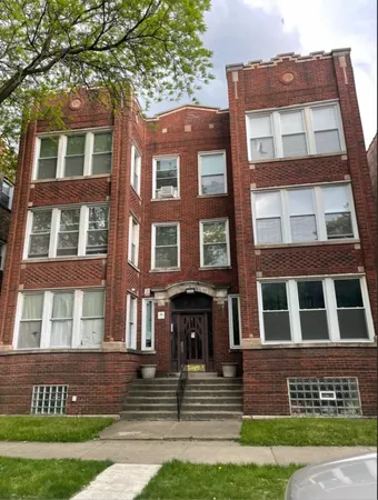 $1,200,000 | 6816 South Cornell Avenue, Chicago, IL 60649