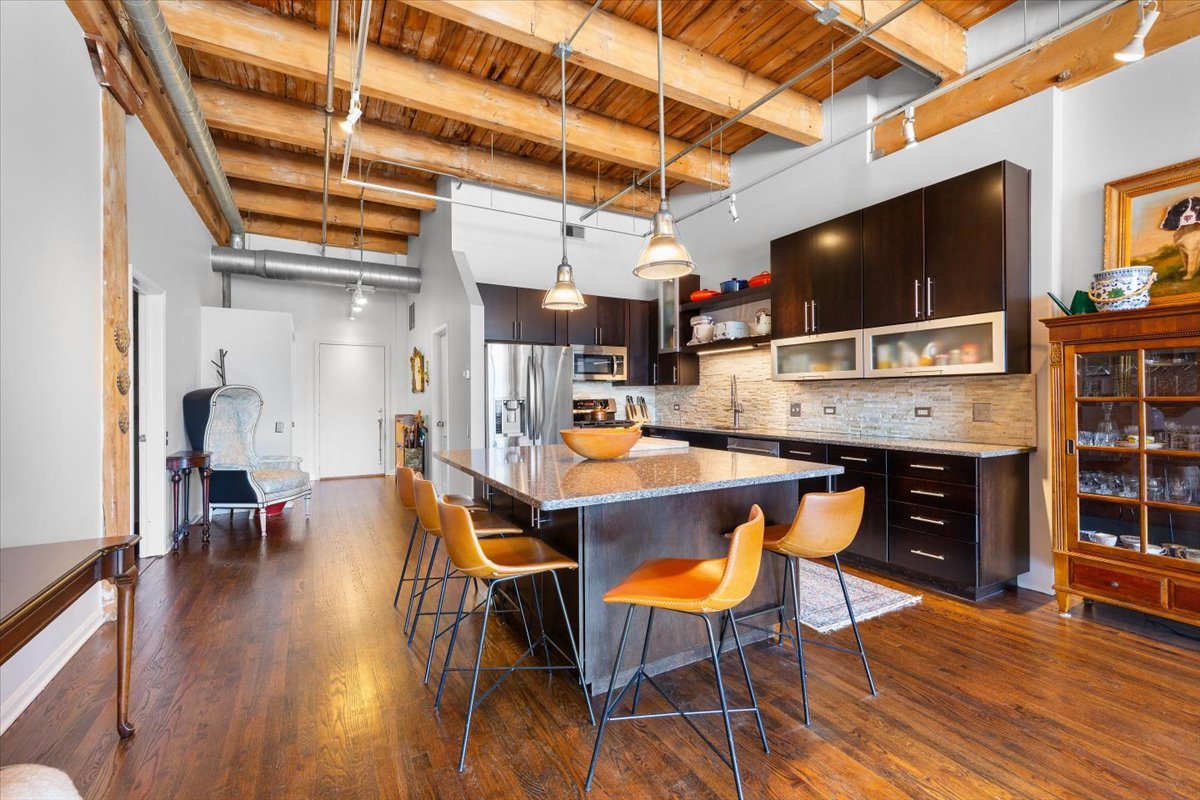 312 North May Street, Unit 4D Chicago, IL 60607 - Photo 11 of 33