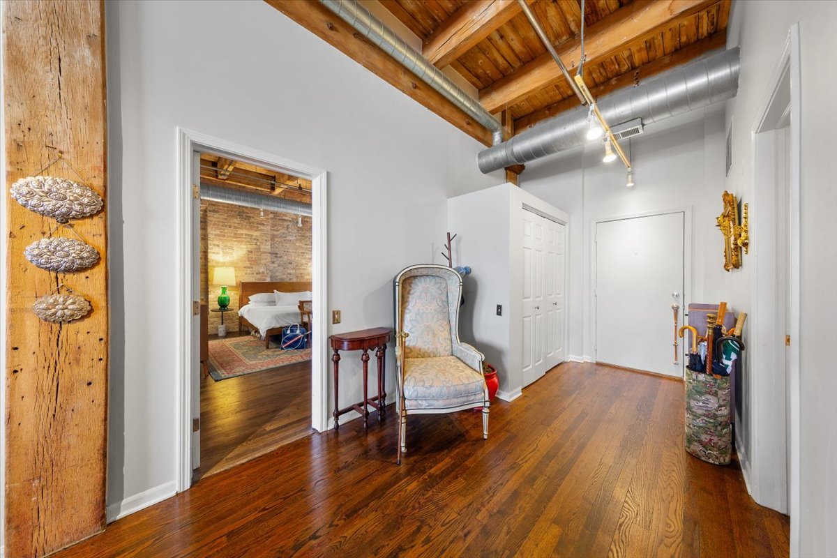 312 North May Street, Unit 4D Chicago, IL 60607 - Photo 19 of 33