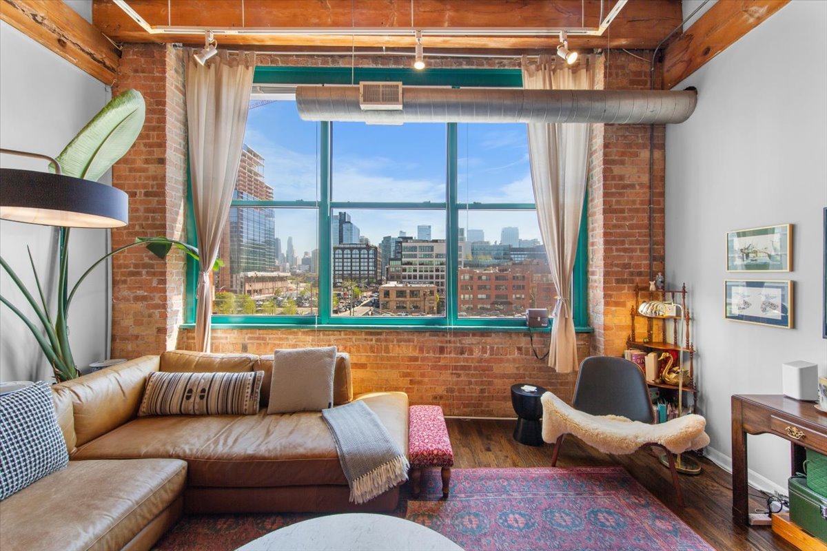 312 North May Street, Unit 4D Chicago, IL 60607 - Photo 4 of 33
