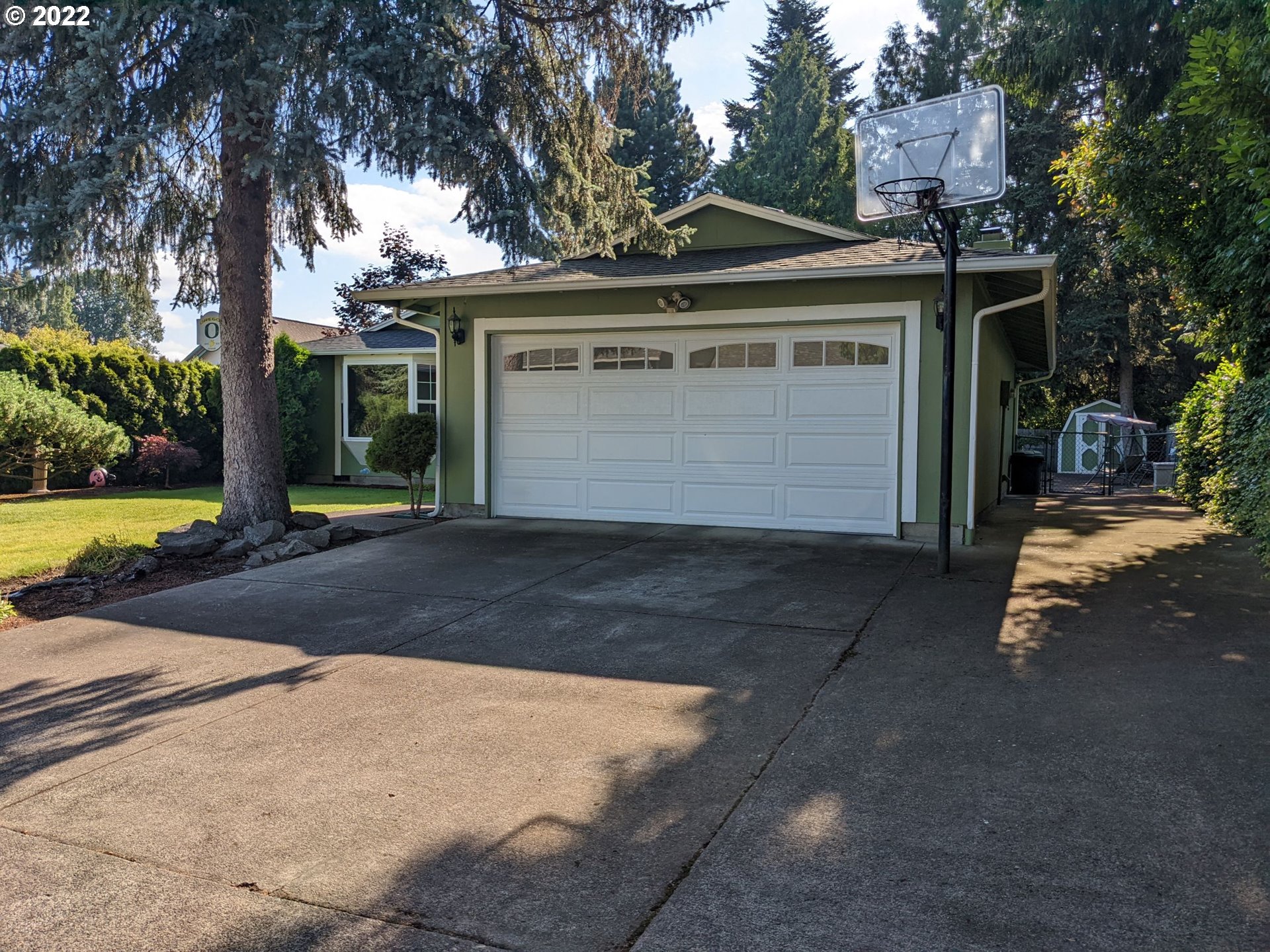 4130 Southwest 202nd Avenue Aloha, OR 97078 - Photo 3 of 24 Gallery Image 3