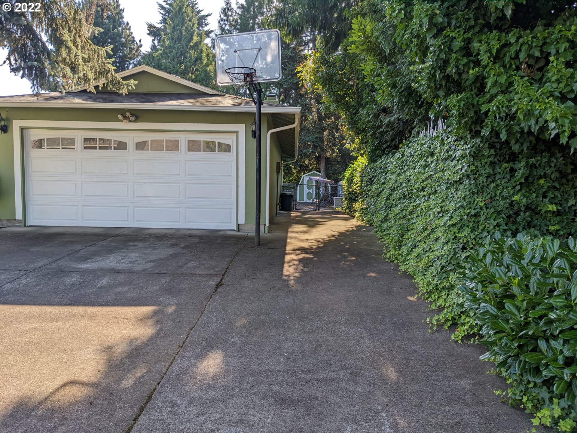 4130 Southwest 202nd Avenue Aloha, OR 97078 - Photo 4 of 24 Gallery Image 4