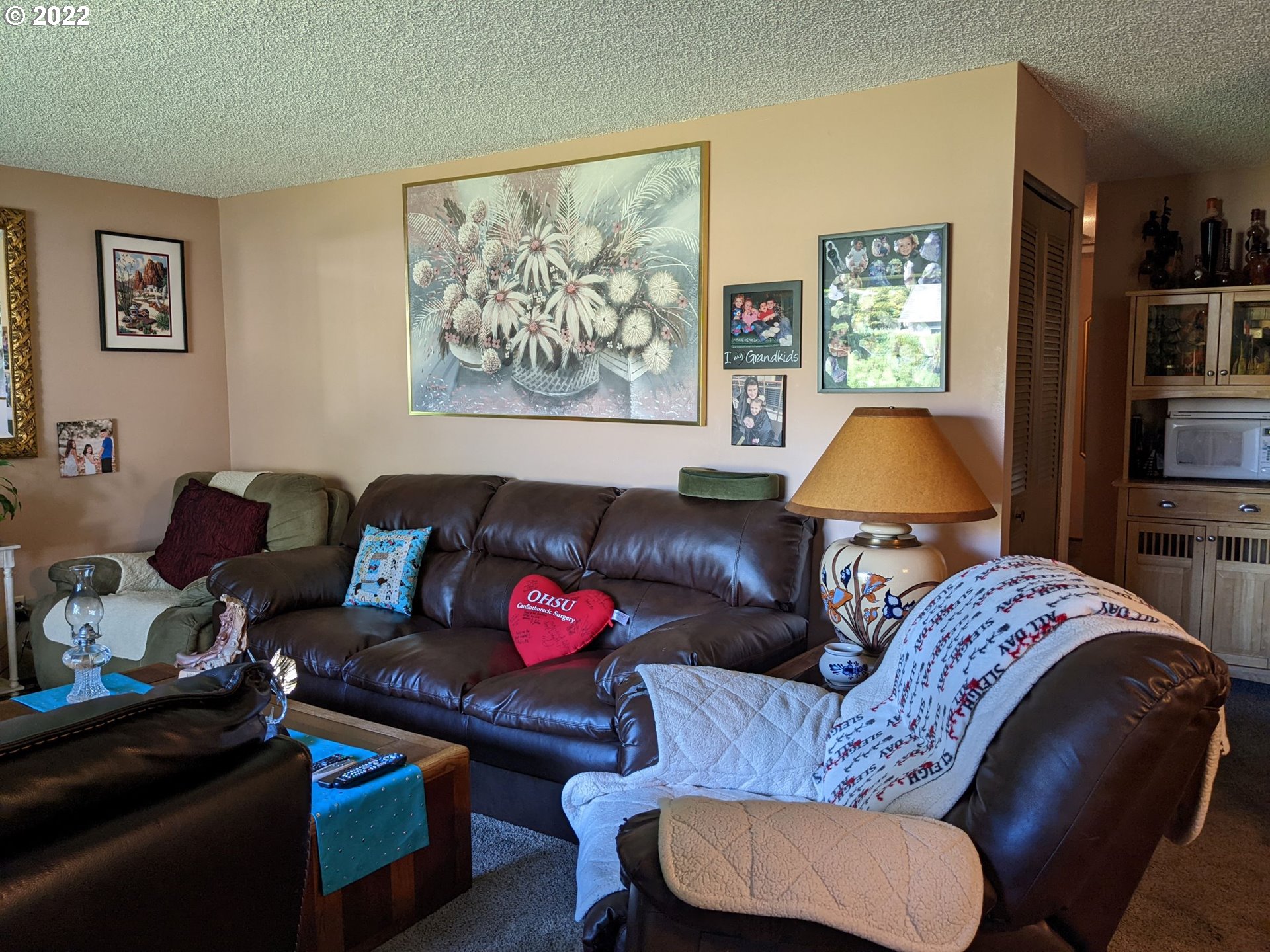 4130 Southwest 202nd Avenue Aloha, OR 97078 - Photo 6 of 24 Living Room