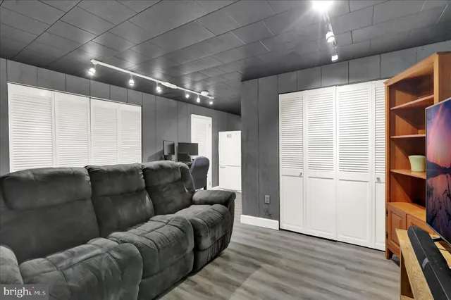 $319,900 | 1 Club Lane, Reading, PA 19607