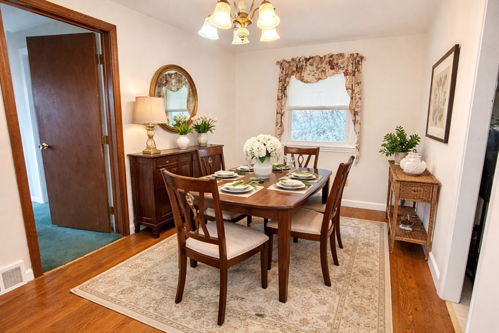 6 Roald Street Worcester, MA 01605 - Photo 3 of 11