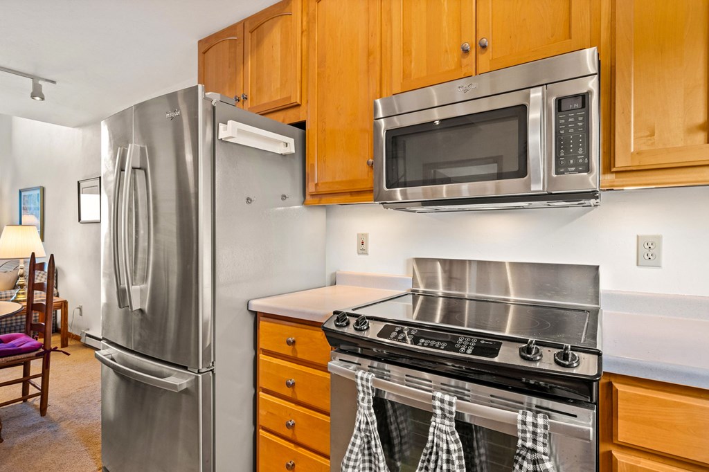 7569 Sunrise Ridge Lane, Unit E2 Egg Harbor, WI 54209 - Photo 6 of 32