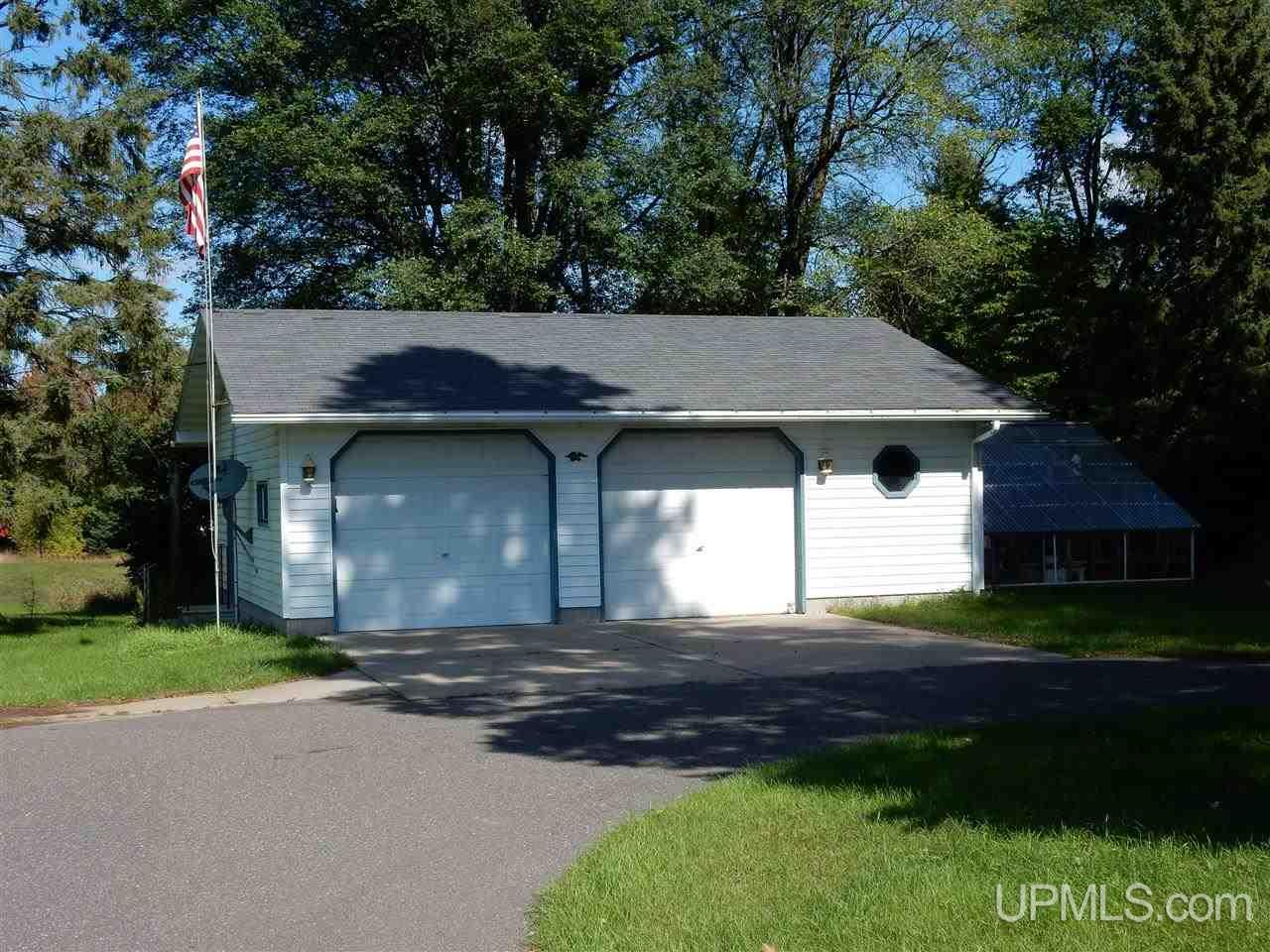 1934 County Rd B Niagara, WI 54151 - Photo 4 of 20 Gallery Image 4