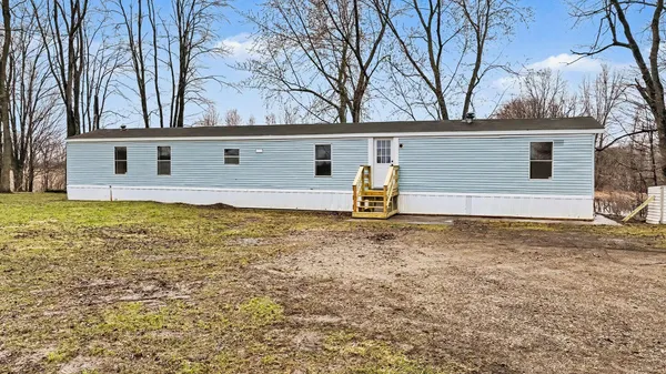 $169,900 | 68544 County Road 372, Hartford, MI 49057