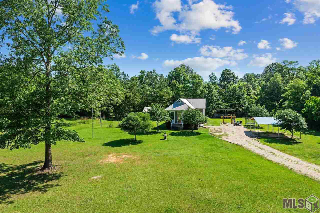32228 Pea Ridge Road Albany, LA 70711 - Photo 3 of 15